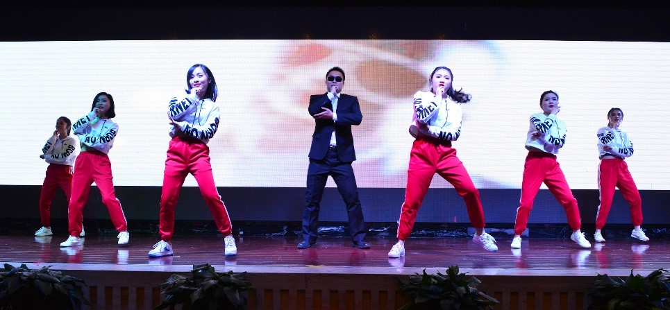 190943201668.jpg 190943201668.jpg